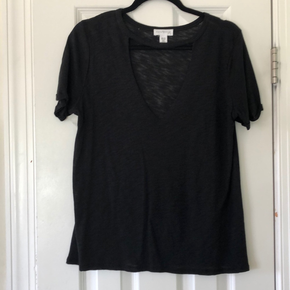 T-shirt with v-neck